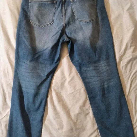 Women’s straight leg KANCAN jeans - size 18 - distressed jeans - Picture 5 of 5